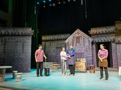 ��Ц���ж������У������������ϲ������������������